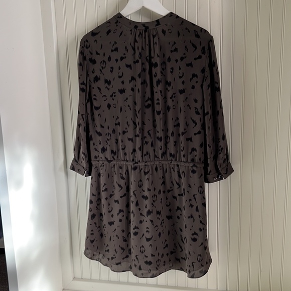 Aritzia Babaton Bennett Silk Mini Shirt Dress - Picture 2 of 8